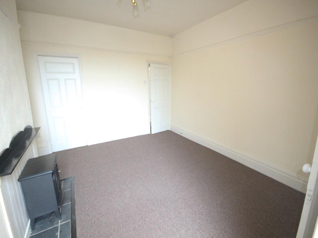 3 bedroom mid terrace house To Let in Colne - IMG_9645.JPG